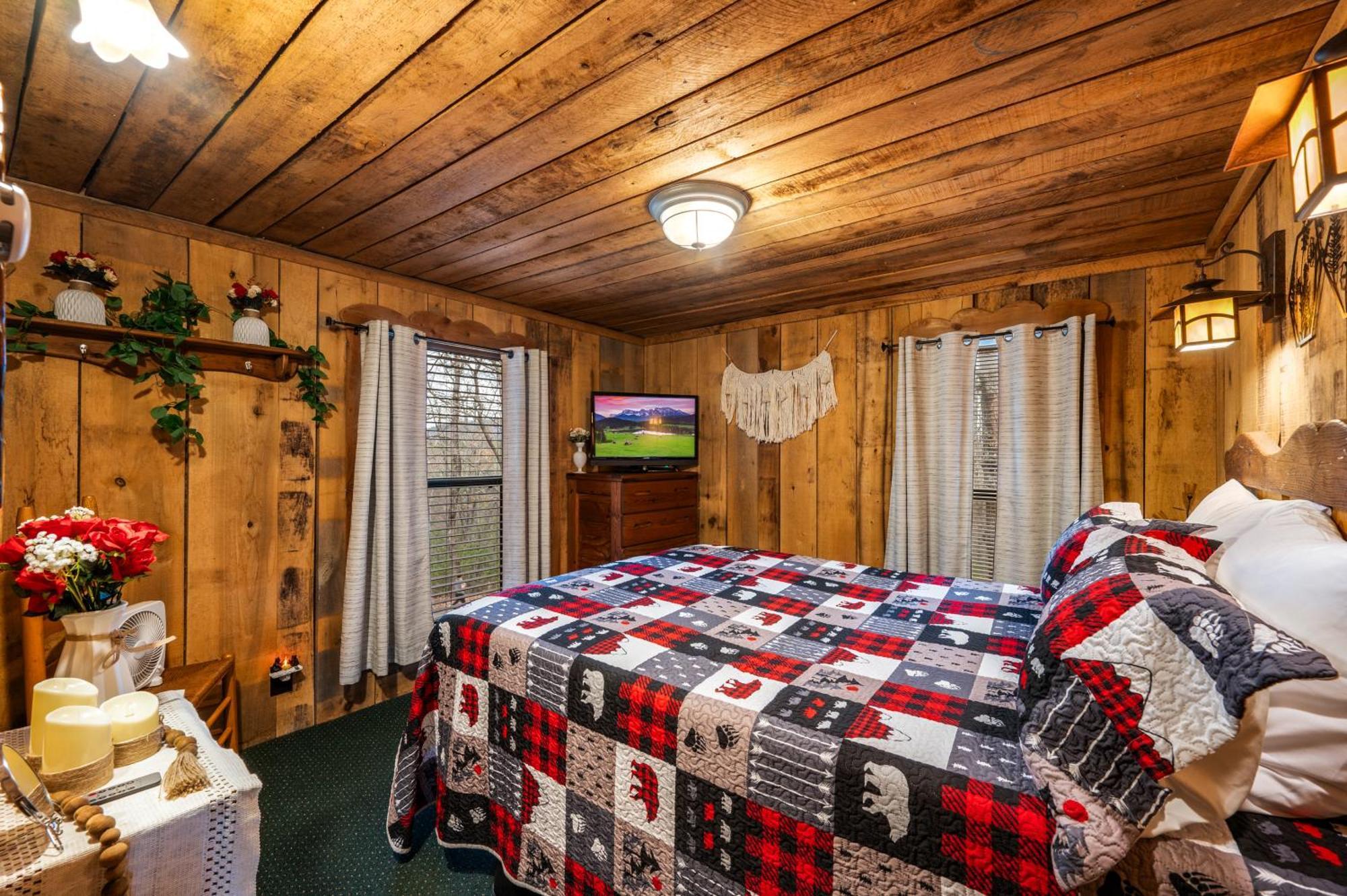 Authentic, Rustic, Cute & Cozy! Villa