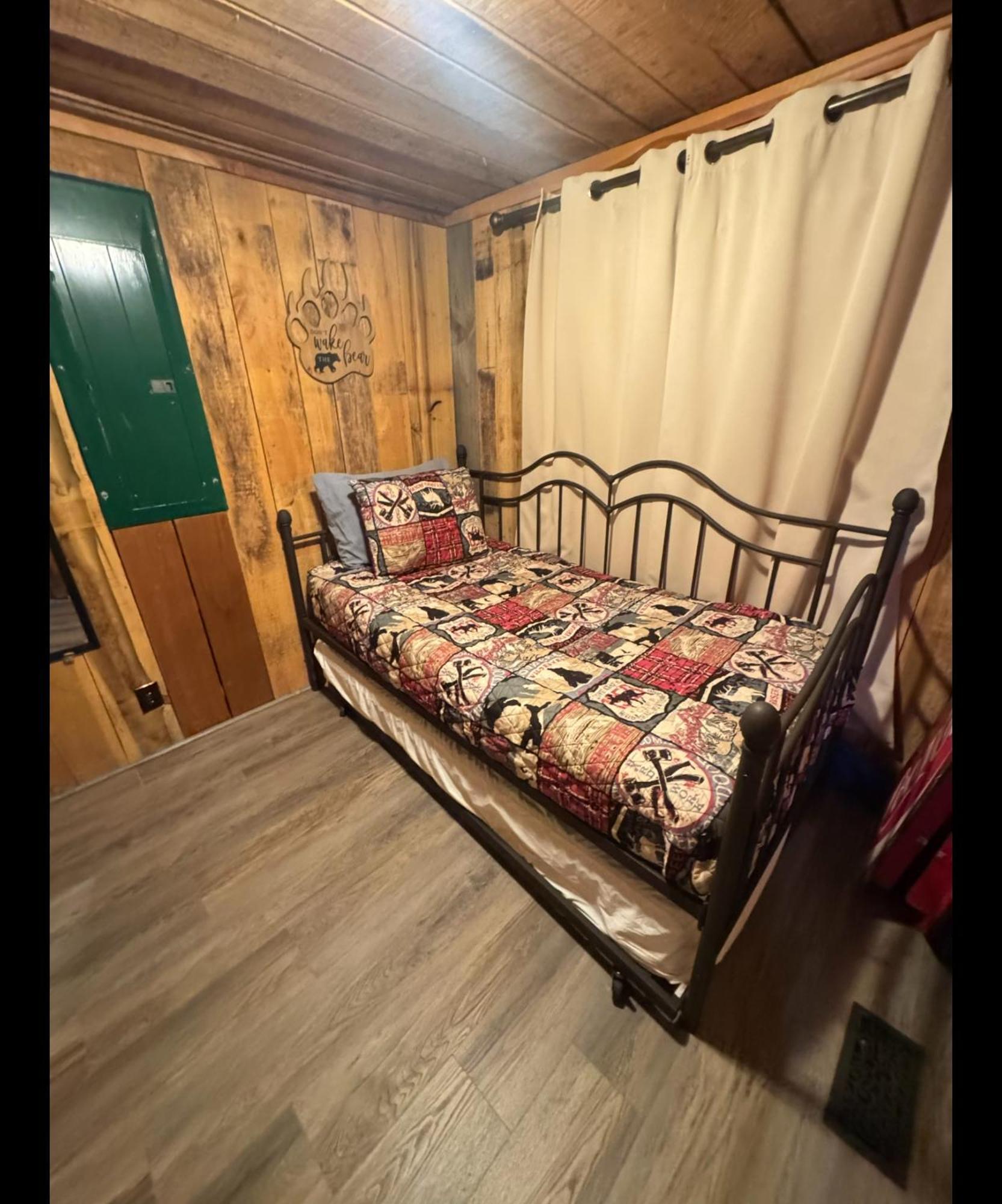 Authentic, Rustic, Cute & Cozy! Villa